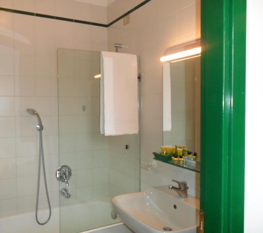 Residenza Sant'Anna Del Volterraio Hotel Portoferraio Værelse billede Bathroom