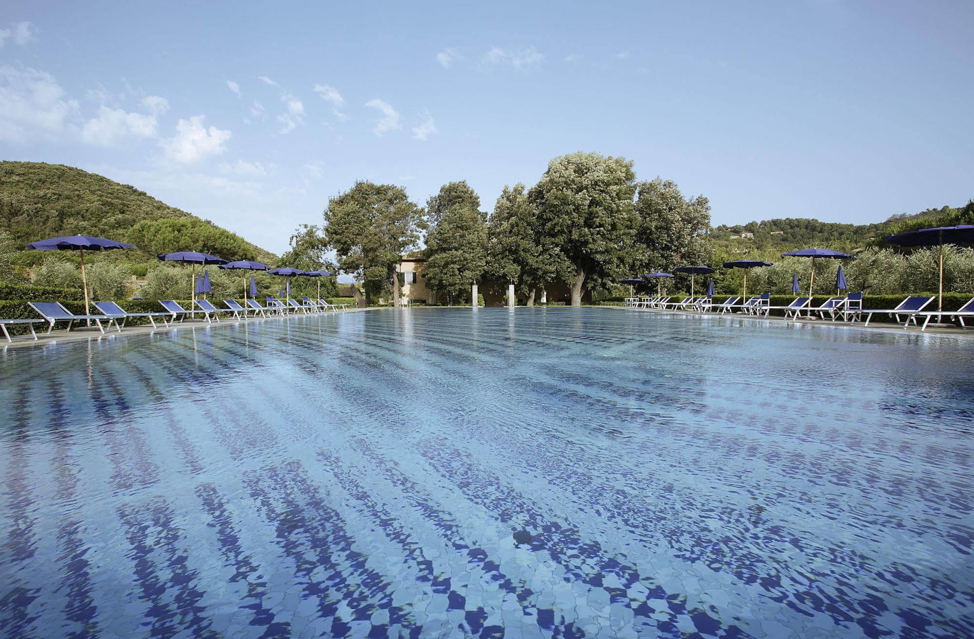 Residenza Sant'Anna Del Volterraio Hotel Portoferraio Eksteriør billede The swimming pool at the hotel
